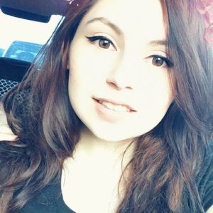 Meet your Posher, Rosalinda